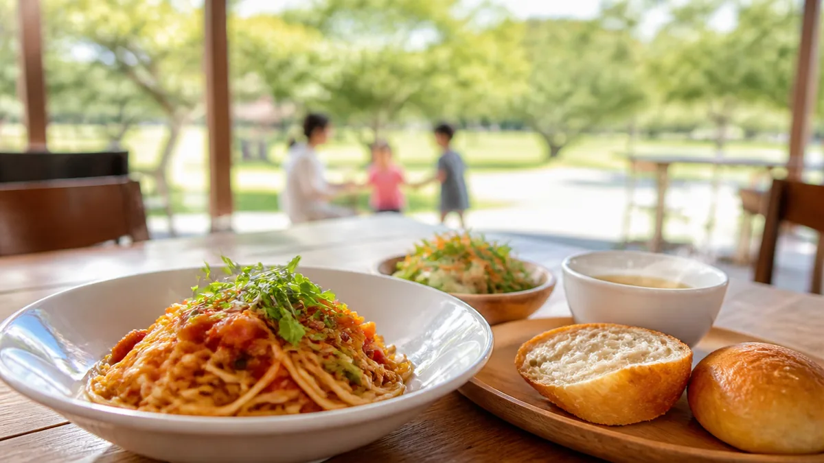 遊ばせてから食べたい日は、公園の中の店への解説画像