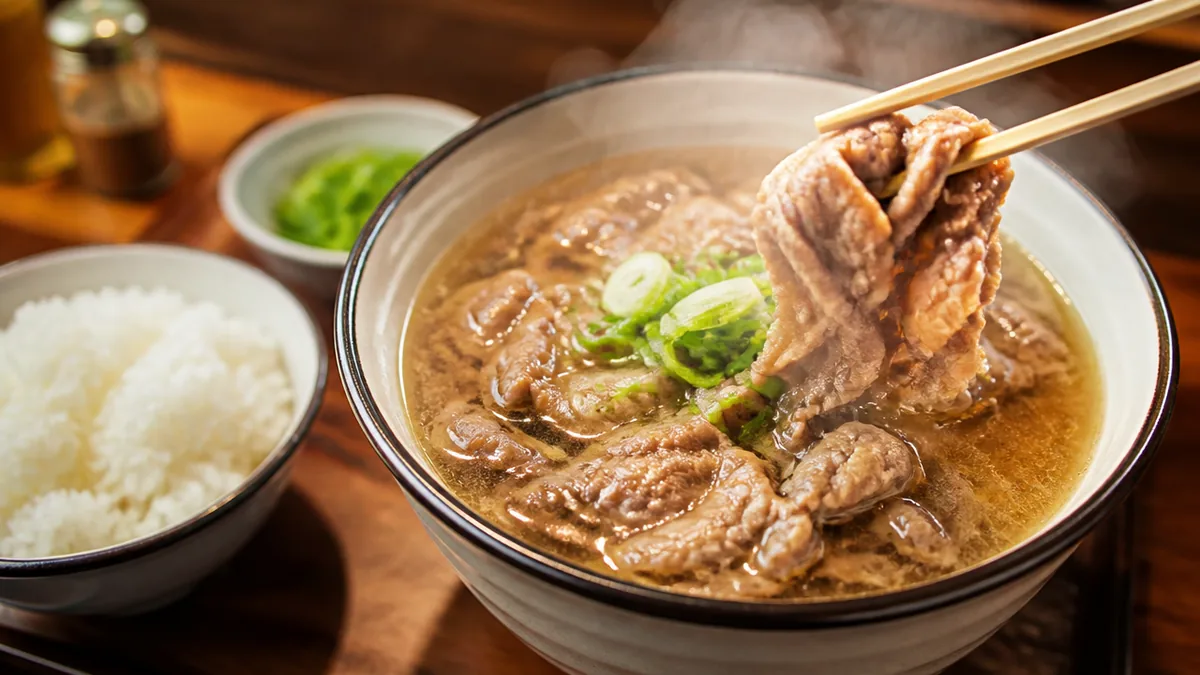 肉吸いに町中華、難波で「ここならでは」を食べるには？の解説画像